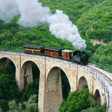 Artistic House: View - Pingpong - Billard *