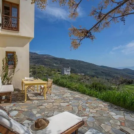 Artistic House: View - Pingpong - Billard Hébergement de vacances Katochori