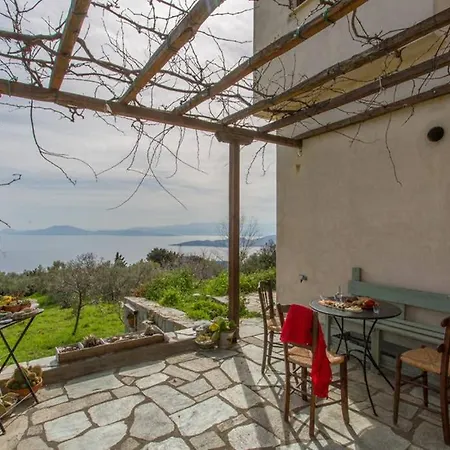 Artistic House: View - Pingpong - Billard Hébergement de vacances Katochori