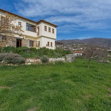 Artistic House: View - Pingpong - Billard Hébergement de vacances